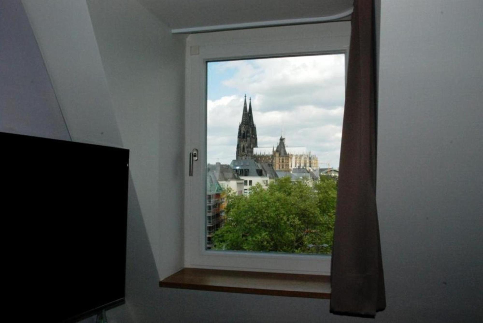 Zur Malzmühle 3* Köln